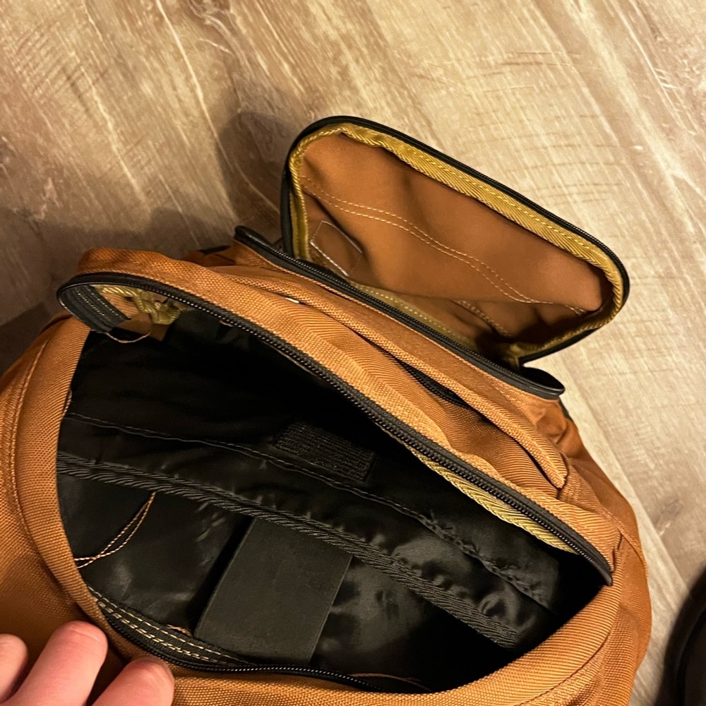 Carhartt backpack - Picture 3 of 4